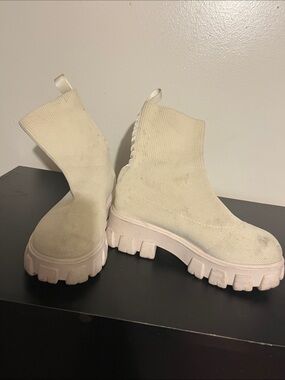 Women’s boots